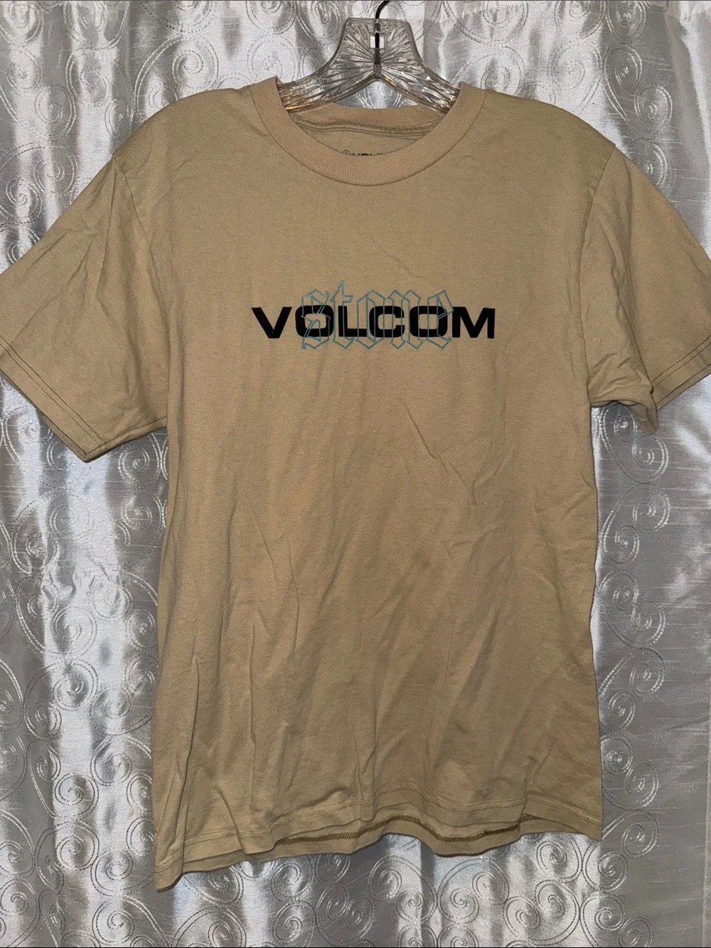 Volcom Tan Short-Sleeve Logo Skate Tee Men’s Size Small 🔥 G5